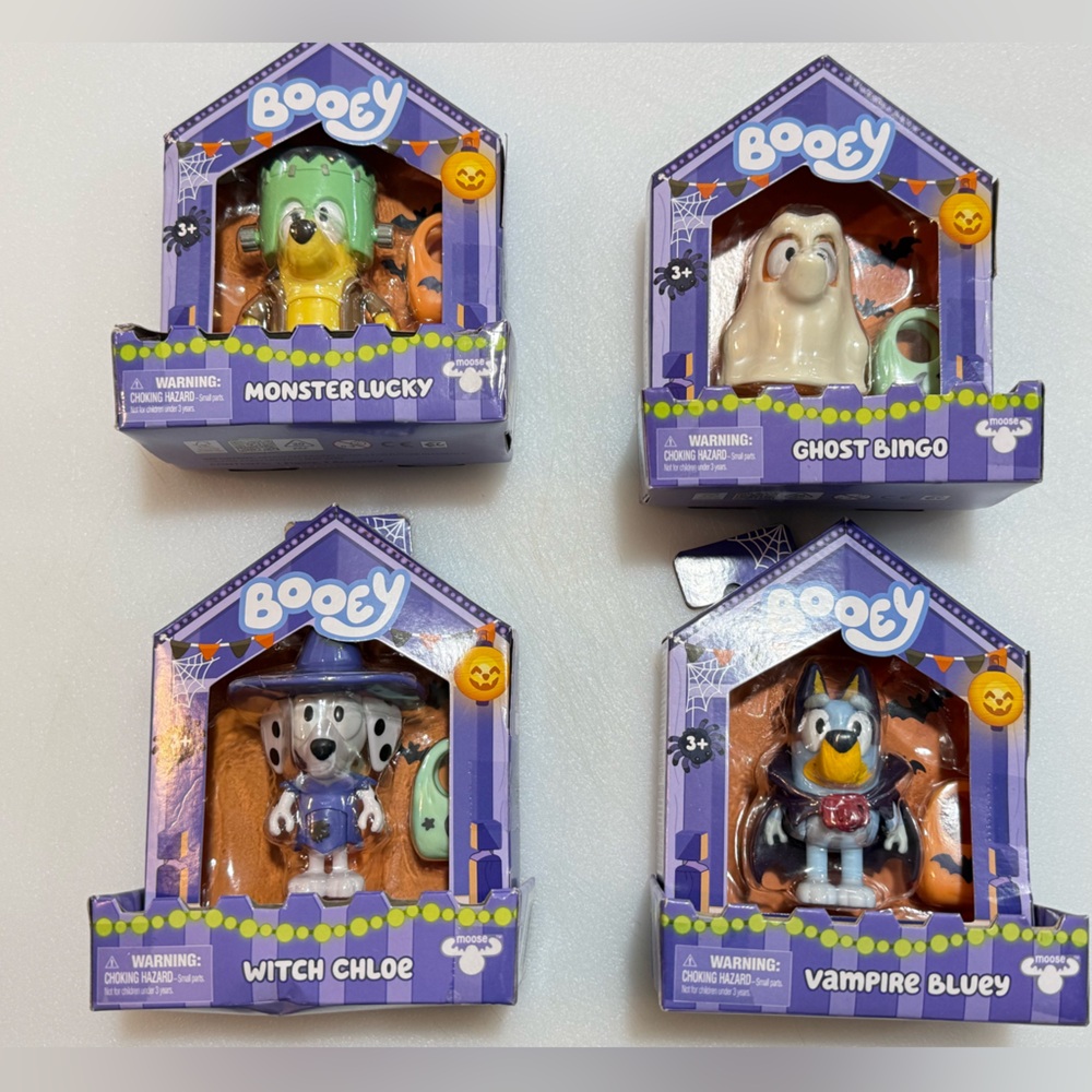 Bluey Halloween Booey figure set of 4- new in box
